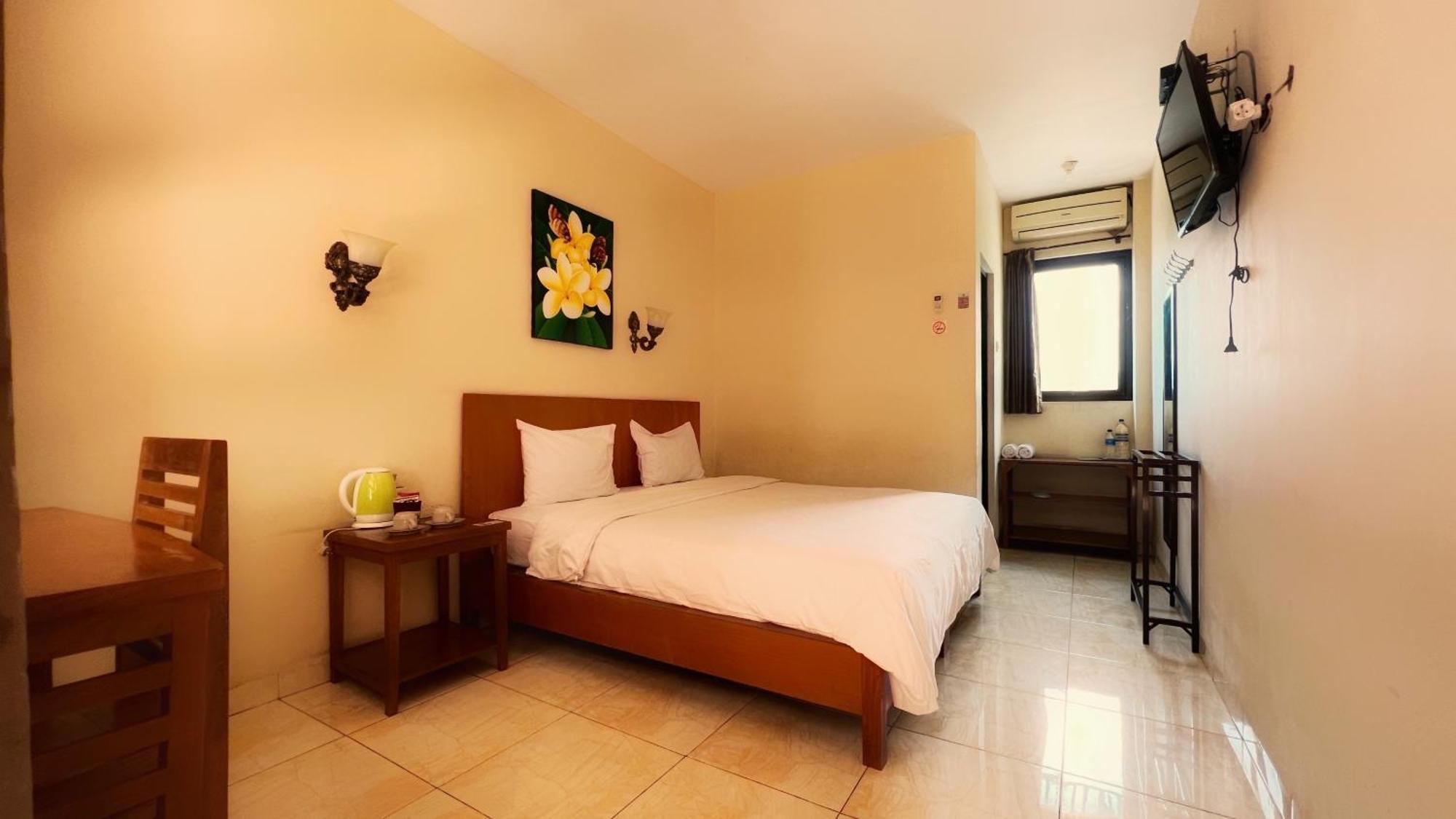 Centro Bajo Hotel & Resto Labuan Bajo Zewnętrze zdjęcie